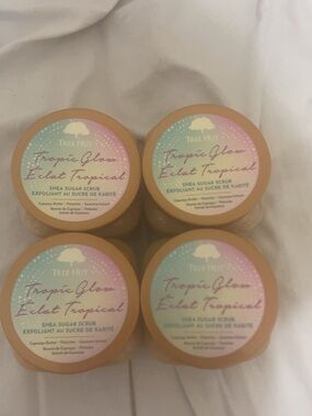 Tree Hut Tropic Glow Shea Sugar Scrub - Orange/Peach